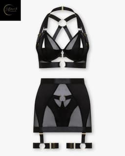 Luxe Lingerieset Dames – Sexy Lingerie – Erotische Lingerie Set – 4-delige Jarretelset – Zwart Kant – Beugel BH – High Waist Lingerie – Boudoir Set – Chique – High End – Madam Hommard – Exclusief – Cadeau Set – Dare to Undress – XS, S, M, L — thumbnail 5
