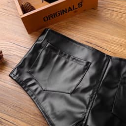 Lederen booty short vrouwen - Lage taille - Latex wetlook - Ritssluiting - Erotisch en sexy — thumbnail 2