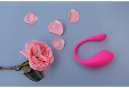 Lovense - Lush 3.0 - Draagbare Vibrator - Vibrerend Ei - Appgestuurd Luxe Vibratie Eitje - Sex Toys voor Vrouwen - Vibrators voor Vrouwen - Sex Toys voor Koppels - Roze — thumbnail 7
