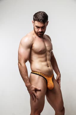 SUKREW Sheer Low-Rise Thong Multipack 1x Shadow Black + 1x Blaze - MAAT XS - Erotisch Heren Ondergoed - String voor Man - Sexy mannen String — thumbnail 2