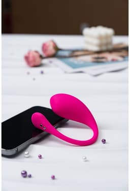 Lovense - Lush 3.0 - Draagbare Vibrator - Vibrerend Ei - Appgestuurd Luxe Vibratie Eitje - Sex Toys voor Vrouwen - Vibrators voor Vrouwen - Sex Toys voor Koppels - Roze — thumbnail 6