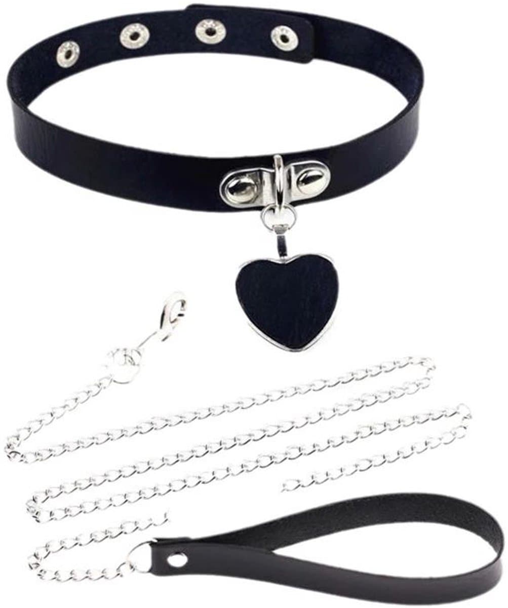 BDSM Halsband met Ketting – Zwarte Kunstleren BDSM Collar met Hart Hanger – Bondage Halsband & SM Accessoire – 42 cm Halsband + 66 cm Ketting — afbeelding 1