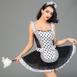 sexy outfit schoonmaakster — thumbnail 2