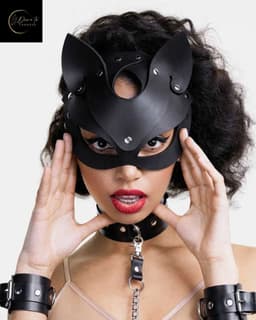 Sexy Leren Kattenmasker Dames – Luxe Kinky Masker – Lingerie Accessoire – Erotische Lingerie – Sexy Lingerie – BDSM Masker – Zwart – Kinky & Rollenspel –Verstelbaar – Fetish – Cadeau – Erotische Accessoire – Festivallook – Wasteland – Dare to Undress — thumbnail 3