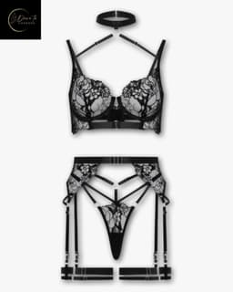 Luxe Lingerieset Dames – Sexy Lingerie – Erotische Lingerie Set – 4-delige Jarretelset – Zwart Kant – Beugel BH – High Waist Lingerie – Boudoir Set – Chique – High End – Madam Hommard – Exclusief – Cadeau Set – Dare to Undress – Maten XS, S, M, L, XL — thumbnail 5