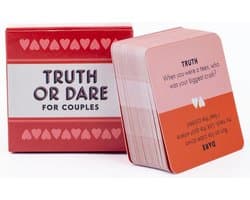 Truth Or Dare Spel - Waarheid Of Durven - Voor Koppels - Speelkaarten - Kaartspel - Rollenspel - Slaapkamer Spel - Erotisch Kaartspel - Intimiteits Kaarten - Mini Formaat - Couple Cardgame - Erotiek - Date Night - Geschenk - 51 Cards -