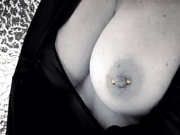 TOUCHEMOI fake tepelpiercing Venus Gold | nikkelvrij tepeljuweel van DQ staal | fake piercings zonder magneten — thumbnail 2