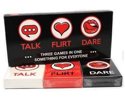 Nooitmeersaai - Talk Flirt Dare kaartspel - Engelstalig - 3-in-1 set - Erotische spellen