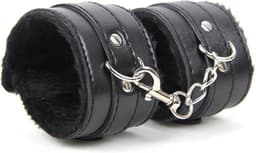 Leren Handboeien met Bont - Zwart - SM Bondage Sex - Erotiek Set voor BDSM - Erotische Seksspeeltjes - Sex Toys - Sexy Lingerie - Cadeau Voor Hem & Haar - Valentijn Cadeautje Mannen & Vrouw — thumbnail 3
