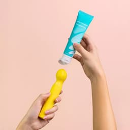 Smile Makers Generous Gel - Luxe Glijmiddel op Waterbasis 60ml – Zijdezachte Textuur & Vegan – Intieme Gel voor Comfort en Plezier – Geschikt voor Seksspeeltjes – Parfumvrij – Premium Kwaliteit — thumbnail 7