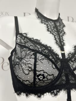 Sexy Lingerieset – Eternal Seduction – Erotisch & Verleidelijk – Luxe Kant – Jarretel Set – Sensuele Kanten Lingerie – Verstelbare Bandjes – Vrouwelijk – Lingerie Erotisch – Lingerie Sexy setje – Maat S, M, L en XL — thumbnail 5