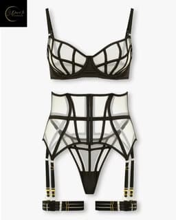 Luxe Lingerieset Dames – Lingerie Erotisch – Sexy Lingerie – 4-delige set – Zwart Kant – Lingerie Setje – Verleidelijke BH met Jarretels & Hoge Taille String – Sexy Lingerie – Chique – Luxe –Boudoir Look – Kinky – Erotisch – Maat XS/S, M, L — thumbnail 5