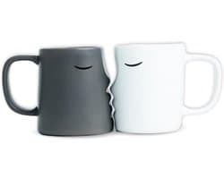 Set van 2 Keramische Mokken Kus van Koppels - Romantisch Cadeau voor Jubileum, Bruiloft en Valentijn