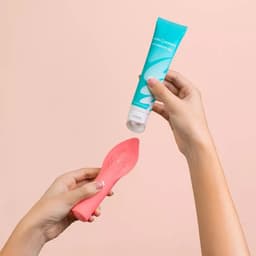 Smile Makers Generous Gel - Luxe Glijmiddel op Waterbasis 60ml – Zijdezachte Textuur & Vegan – Intieme Gel voor Comfort en Plezier – Geschikt voor Seksspeeltjes – Parfumvrij – Premium Kwaliteit — thumbnail 13