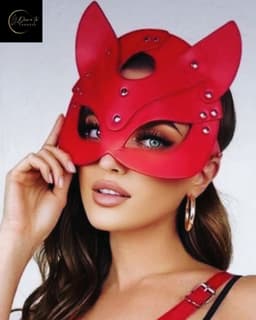 Festivallook – Luxe PU Masker Rood | Catwoman | Masquerade | Festival | Kostuum | BDSM | Carnaval | Halloween | Erotische Lingerie Accessoire | Sexy Lingerie Accessoire | Lingeriesetje Dames | One Size | Dare to Undress — thumbnail 2