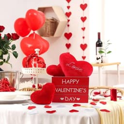 Houten Valentijnsdag Decoratieset met Pluche Harten en Rozenblaadjes — thumbnail 3