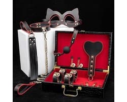 Dare to Undress – Fifty Shades of Grey – Luxe 8-delige BDSM Set met Opbergkoffer – Premium – BDSM Bondagesets - Valentijn Cadeau - Handboeien, Halsband, Masker, Gagbal & Zweep - Sex Toys voor Koppels - Seksspeeltjes voor mannen en vrouwen - Kinky