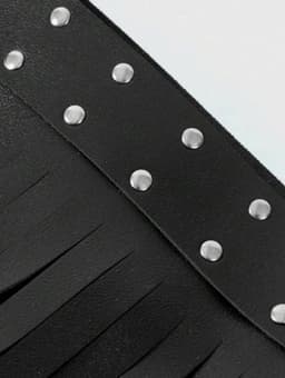 Leren Fringe Rok met Studs – Open Voorzijde – One Size – Festival & Clubwear – Lak Leer PVC Look – Strict Dresscode - It's a Crazy Land — thumbnail 2