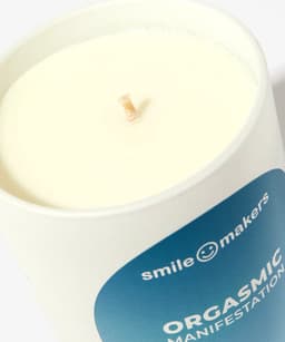 Smile Makers Orgasmic Manifestation Geurkaars Tender – Sensuele Vegan Kaars met Amber & Vanille – Voor Intimiteit & Ontspanning – Luxe Design – Perfect als Cadeau of voor Me-time Moments — thumbnail 6