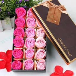 18 Rozen Geurzeepjes in Luxe Cadeaubox - Badzeep Bloemen voor Romantisch Cadeau — thumbnail 4