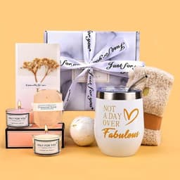 Sentimentele Geschenkset voor Vrouwen: Wijnbeker, Geurkaars en Warme Sokken — thumbnail 1