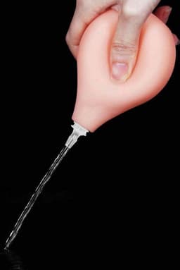 Spuitende Realistische Dildo met Knijpbal - 25.4 cm - Squirting Dildo - Met zuignap - Met balzak - Sex Toys — thumbnail 16