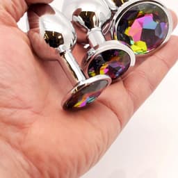 Banoch - Buttplug Aurora Rainbow Small - Metalen buttplug - Diamant steen - Regenboog — thumbnail 3