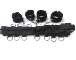 *** BDSM Bedboeien Set - Bondage - Verstelbare Riemen en Boeien - Bed Partner - Spannend - van Heble® ***