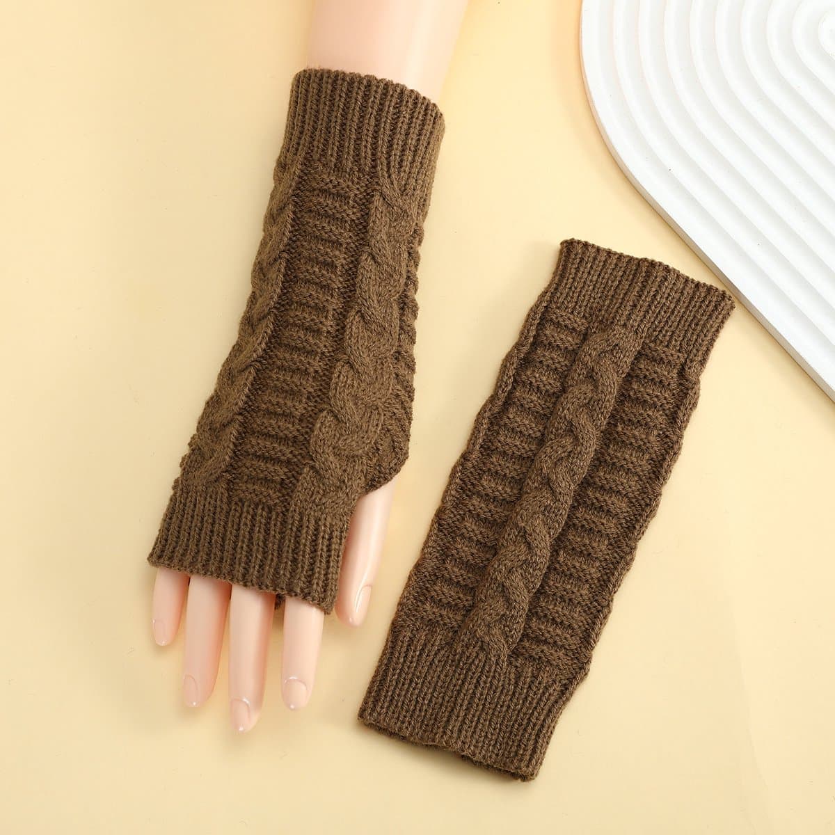 1 stuk vingerloze winterhandschoenen voor heren en dames, gebreide warme armmouwen met duimgaten, zachte pols handschoenen, korte gedraaide handschoenen, wollen halve vinger open, warme en koudebestendige polsbeschermers, arm mouwen,Kaki — afbeelding 1