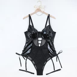 Sexy zwarte body lingerie – Laklook teddy met jarretels en kant — thumbnail 3