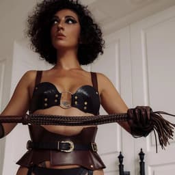 Liebe Seele - The Equestrian Leather Cat O' Nine Tails Flogger - Leren Flogger — thumbnail 9