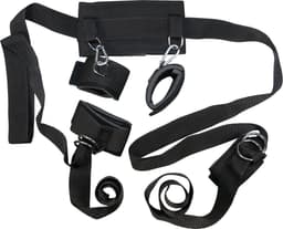 Bad Kitty – Complete Bondage Harnas Set met Pols en Enkel Boeien Gekoppeld met Halsband – Zwart — thumbnail 1