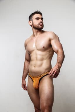 SUKREW Sheer Low-Rise Thong Blaze - MAAT L - Erotisch Heren Ondergoed - String voor Man - Sexy mannen String — thumbnail 4