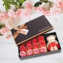 12 Rozen Zeep Bloemen Gift Set voor Vrouwen - Romantisch Valentijnsdag Cadeau met Pluche Beer — thumbnail 6