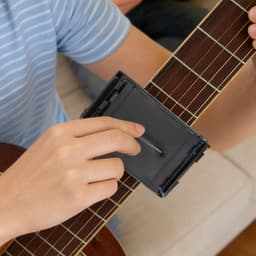Instrumenten Reiniger - Snaar Schrobber - Muziekonderhoud - Ergonomisch Ontwerp - Compact Formaat - Zwart — thumbnail 5