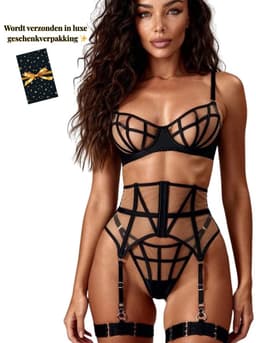 Luxe Lingerieset Dames – Lingerie Erotisch – Sexy Lingerie – 4-delige set – Zwart Kant – Lingerie Setje – Verleidelijke BH met Jarretels & Hoge Taille String – Sexy Lingerie – Chique – Luxe –Boudoir Look – Kinky – Erotisch – Maat XS/S, M, L — thumbnail 1