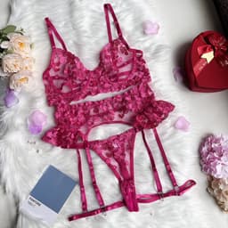 Felroze Hartjes Kanten Lingerie Set Met Beugel BH - Kousenbandgordel, String & Dijbandjes - Sexy Transparant Ondergoed Vrouwen Valentijn Romantisch Cadeau — thumbnail 3