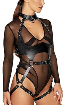 Sexy Lingerieset – PU Lederen Harnass Body – Lingerie Erotisch – Sexy Lingerie Setje – Bondageset – Harnasset – Verstelbaar – Erotische Lingerie Dames – Fetish – SM – Zwart – Kinky Lingerie – BDSM – Wasteland – B.I.T.C.H. – Dare to Undress –One Size — thumbnail 5