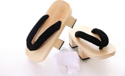 K-G-20-1 zwart licht hout Japan Geta uniseks sandaal met tai sokken kimono geisha kendo samurai — thumbnail 4