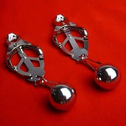 Oneay Tepelklemmen met Ketting – Verzwaarde Tepelklemmen met Bel – BDSM Lichaamsklemmen voor Vrouwen en Mannen – Niet-Piercing Body Sieraden – Verstelbare Nipple Clamps met Gewicht Ballen – Erotische Accessoires voor Stellen (Zilver) — thumbnail 6