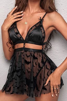 Zwarte Sexy Babydoll lingerie met Bat Print, Gaasstrik en Blote Rug | Sexy lingerie setje | Sexy nachtmode doorschijnend dames | Sexy kant nachtjurk | Slipdress erotiek | Neglige | Sexy pyjama dames | sexy jurkjes erotiek dames | Erotische kleding — thumbnail 1