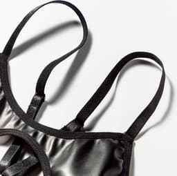 Zwarte Sexy Body Teddy Lingerie van Kunstleer met Uitsnijdingen en Jarretelgordel | Erotische body Suit | Sexy lingerie erotiek | Erotische lingerie voor dames | Wetlook erotiek | Sexy string dames | Bodies | Leren lingerie setje | Wetlook — thumbnail 11