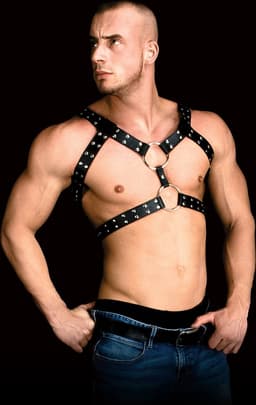 Ouch! – Lederen ‘Andres’ torso - Harnas met dubbele ringen - Zwart — thumbnail 2