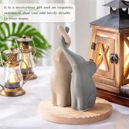 Decoratieve Olifanten Beeldjes Koppels voor Woondecoratie - Beige en Grijs Ornamenten - Set van 2 - Perfecte Cadeau Ideeën voor Valentijnsdag en Verjaardagen — thumbnail 2