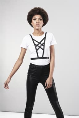 Bijoux Indiscrets Maze Net Cleavage Harnas - Zwart — thumbnail 4