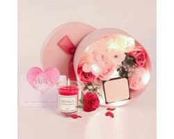 Zeepbloemen Cadeaubox - Aromatherapie Set - Romantisch Cadeau Geven - Met LED Verlichting - 16 x 16 x 8.2 cm