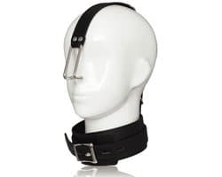 Adultshop - luxe collar met neushaken - Brede Zwarte PU Leder Halsband en Verstelbare Metalen Neushaak | Totale Hoofdcontrole