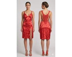 Satin koraalrood nachtkleding Jurk met Bloemenprint – V‑Hals, Open Rug & Split – Coral Red – Nacht Jurk - Nachtjapon
