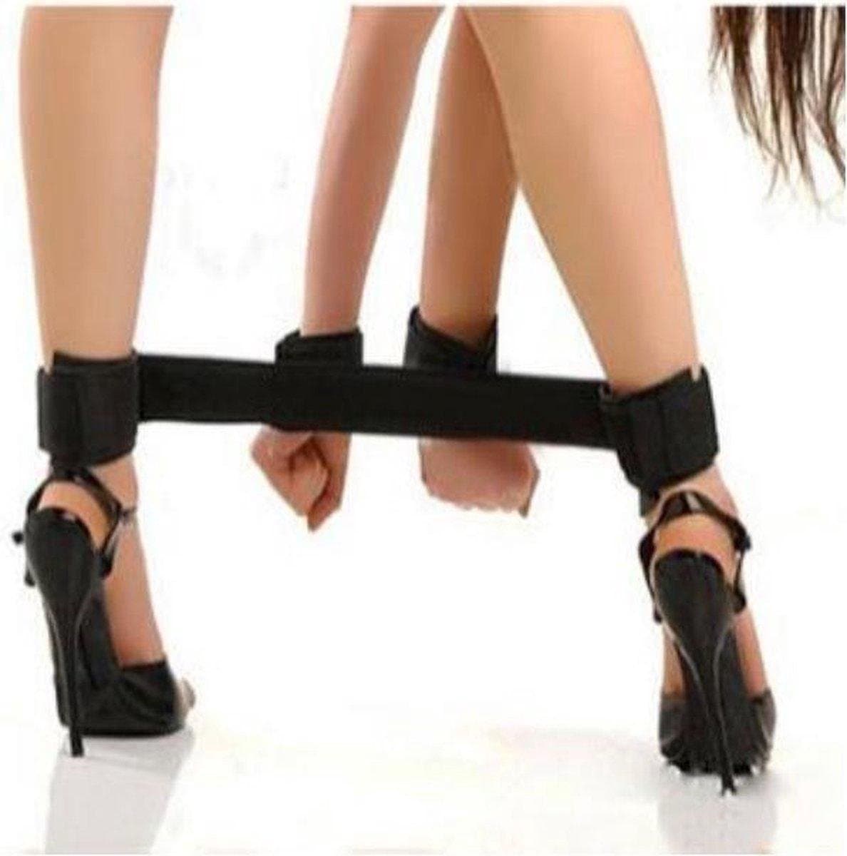 LOUZIR BDSM- sex handboeien- enkelboeien- Volwassenen- Seksspeeltjes- Bondage- Boeienset voor handen en enkel - BDSM- Discreet — afbeelding 1