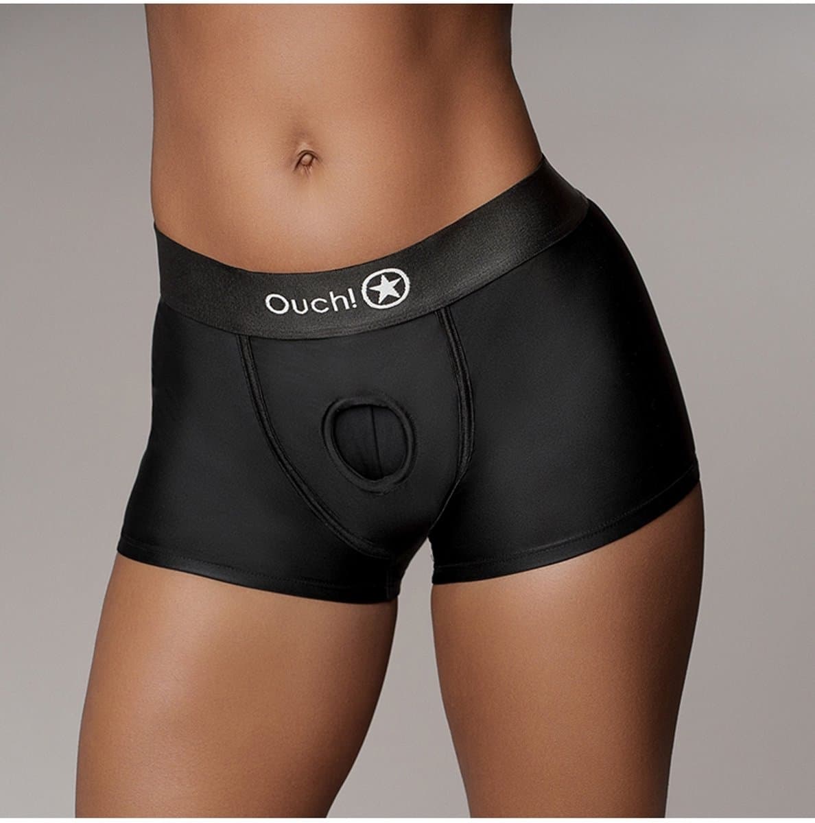 Shots - Ouch! OU825BLKML1 - Vibrating Strap-on Boxer - Black - M/L — afbeelding 1
